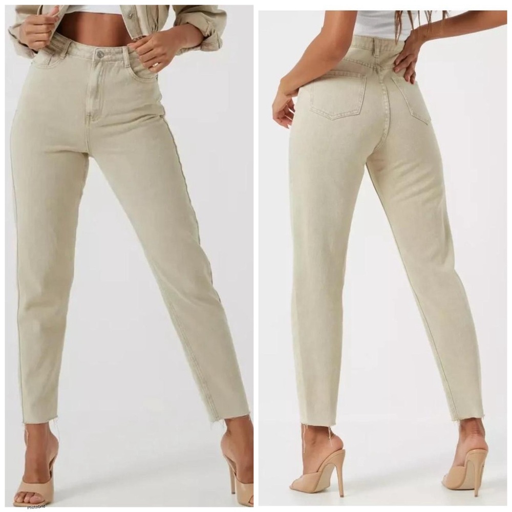 NWT Missguided Riot High Waisted Raw Hem Mom Jeans in Sand